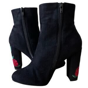 WILD‎ DIVA  Heeled Ankle Boots Size 7 Black Suede Zip-up Rose Floral Embroidered